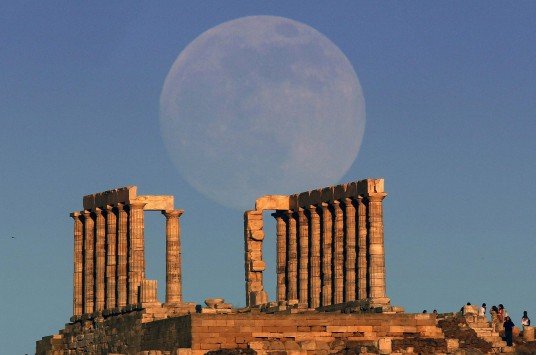 MOON8_536_355