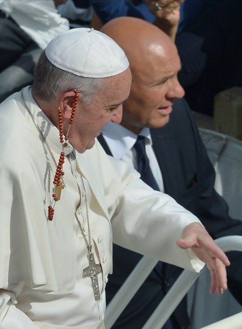 pope-075327233--1