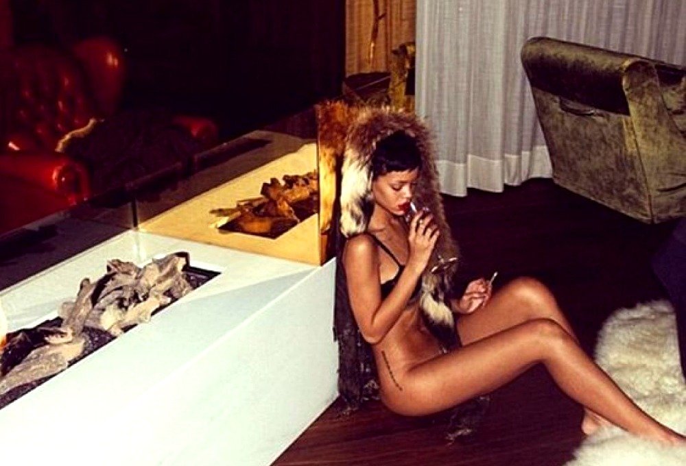 rihanna11_0
