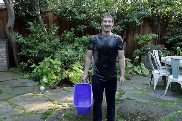 TEASER-Mark-Zuckerberg-takes-ice-bucket-challenge-and-nominates-Bill-Gates