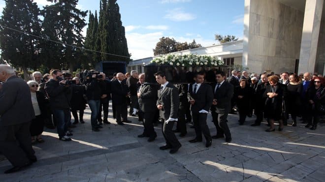 Κουμανταρέας Κουμανταρέας
