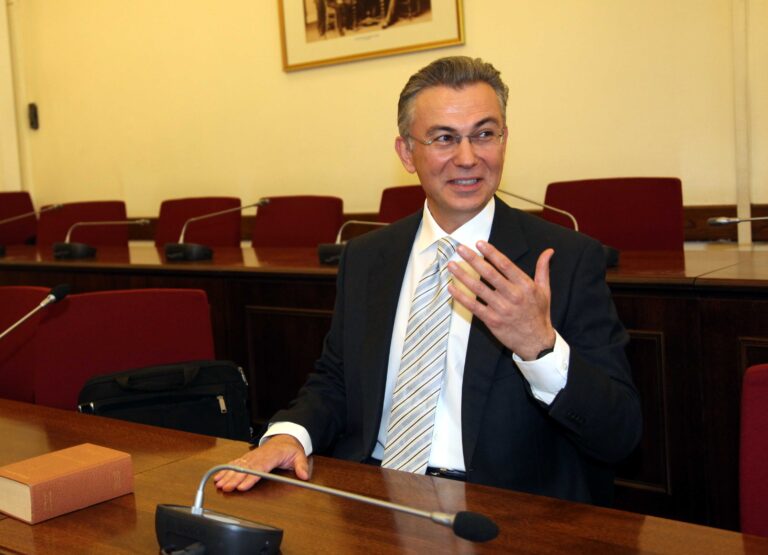 Επανεμφάνιση…Ρουσόπουλου