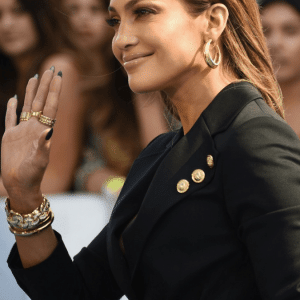 JLO5