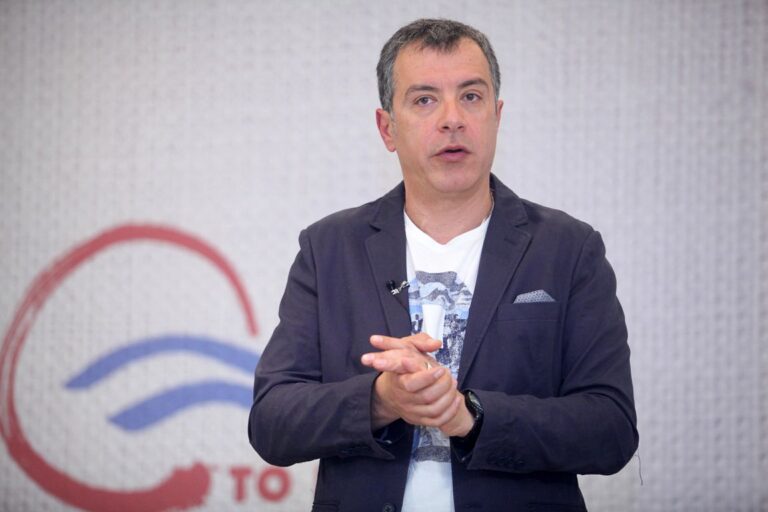 Κοινός εχθρός μας η αποχή, λέει ο Στ. Θεοδωράκης