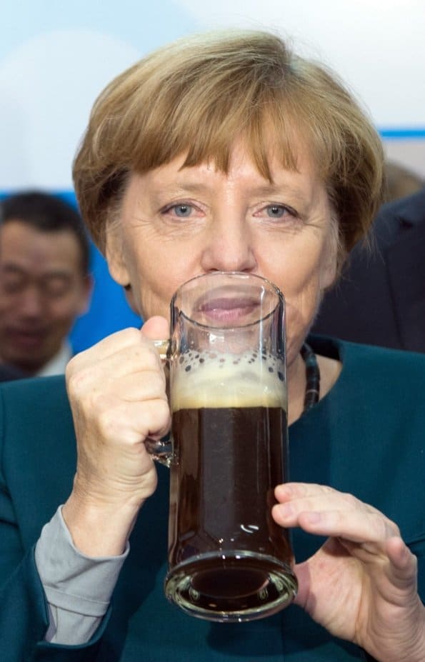 merkel mpira