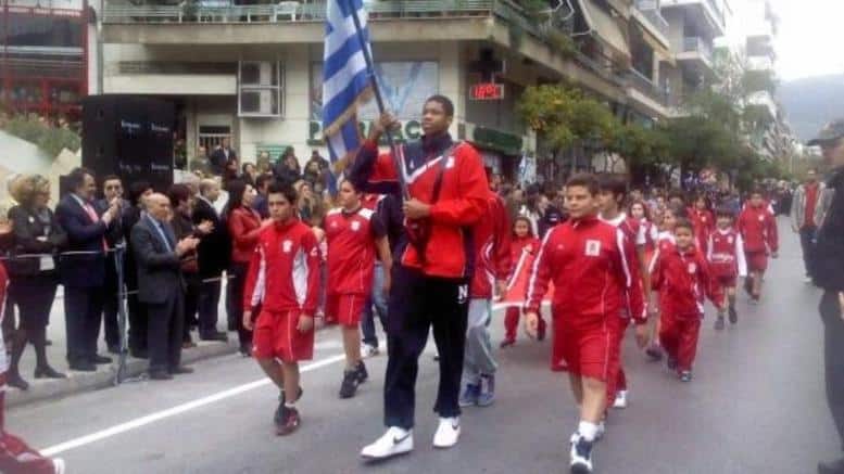 αντετοκούμπο, παρέλαση