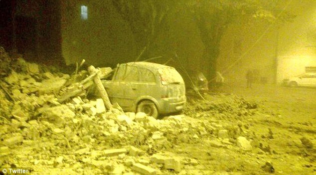 271016-italy-seismos-8