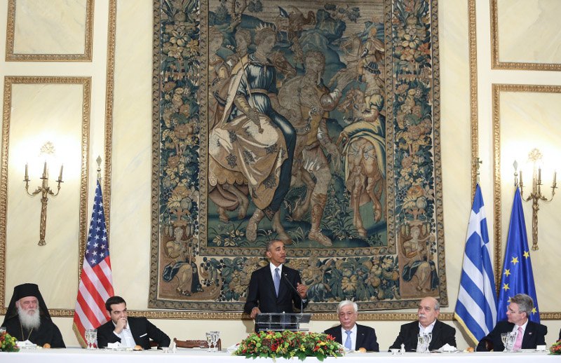 151116-obama-deipno-new