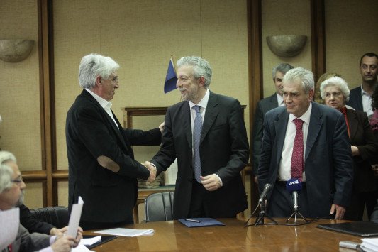 Υπουργείο Δικαιοσύνης: Αλλαγή... φρουράς με αμοιβαίες φιλοφρονήσεις Κοντονή - Παρασκευόπουλου 