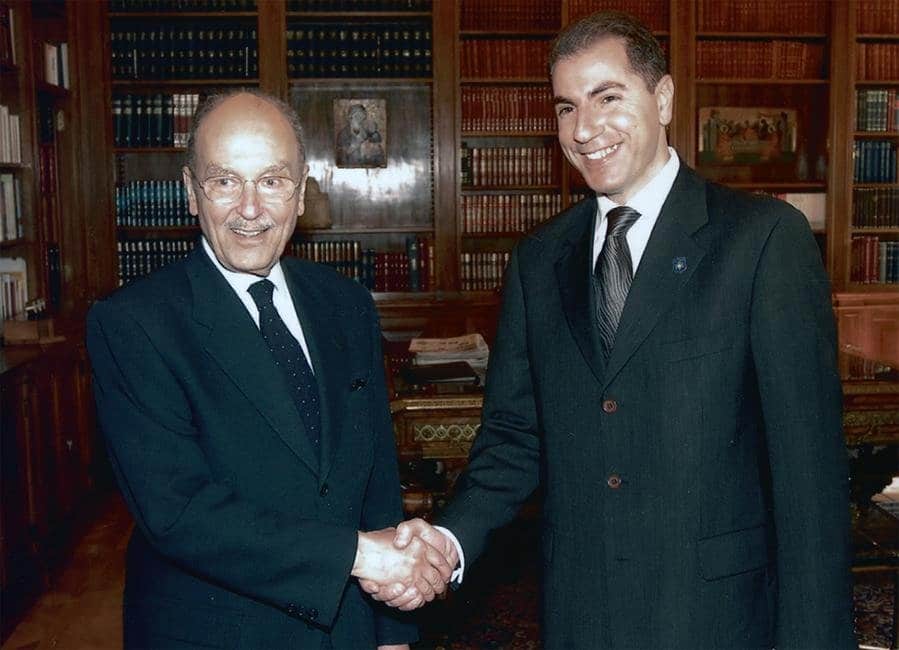 Με τον Γιώργο Μίχο, αστυνομικό της προσωπικής του ασφαλείας επί 22 ολόκληρα χρόνια