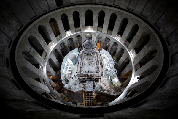01 church holy sepulchre.adapt.1190.1