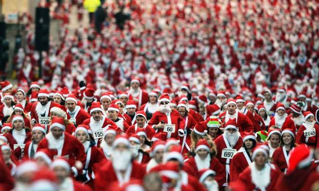 654971-santa-run.jpg