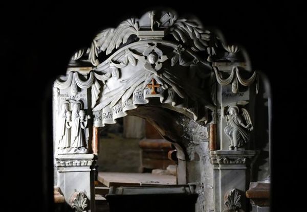 PROD ISRAEL PALESTINIAN RELIGION CHRISTIANITY TOMB RESTORATION