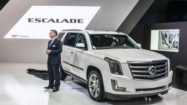 trump-Cadillac-Escalade-640