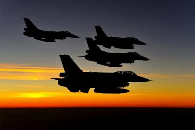 Μπαράζ τουρκικών υπερπτήσεων στο Αιγαίο παραμονή Χριστουγέννων