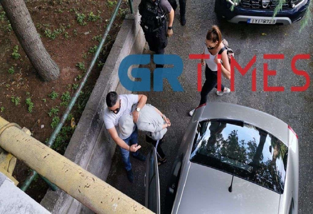 κοκκινομάλλα