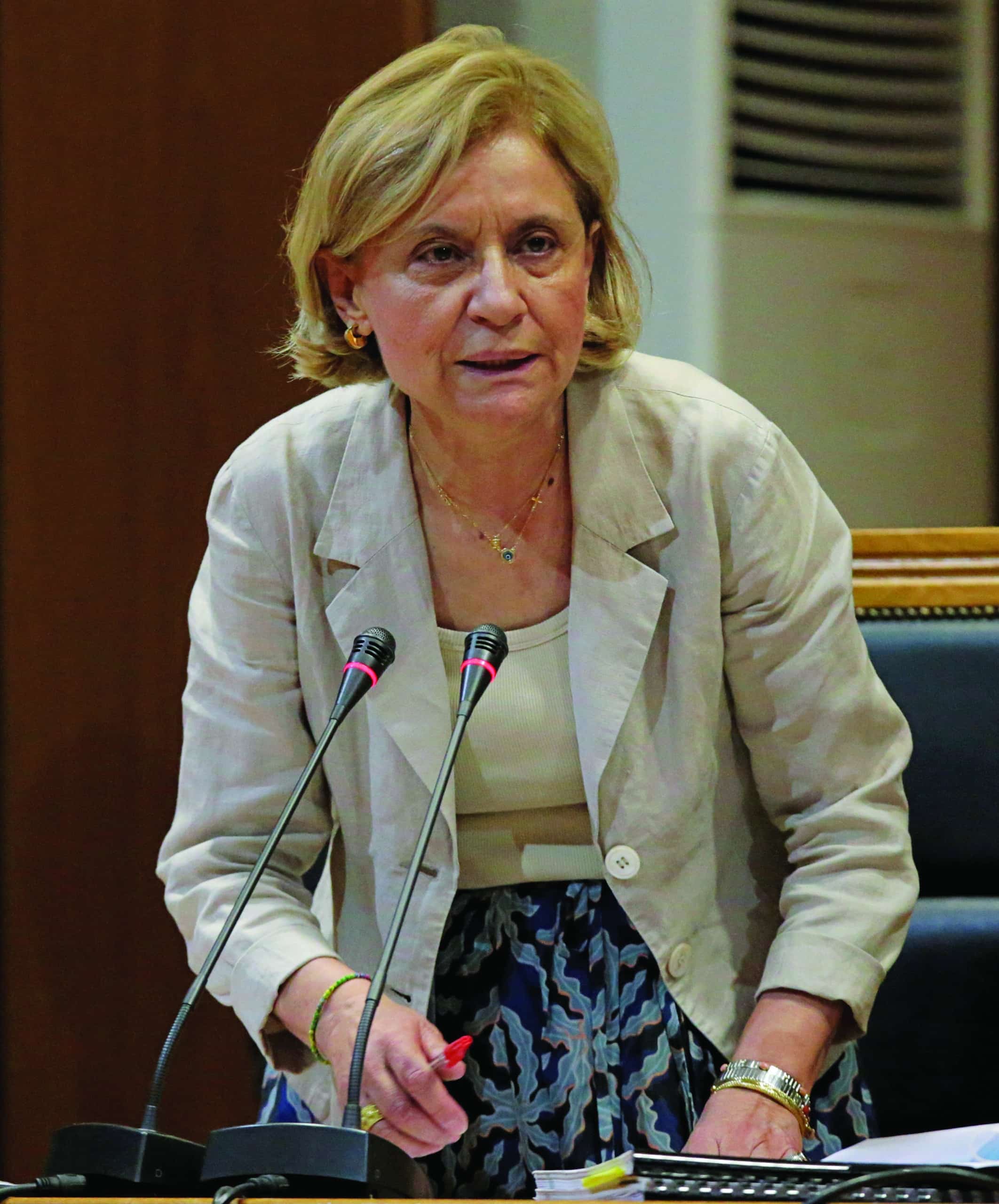 γυναίκες