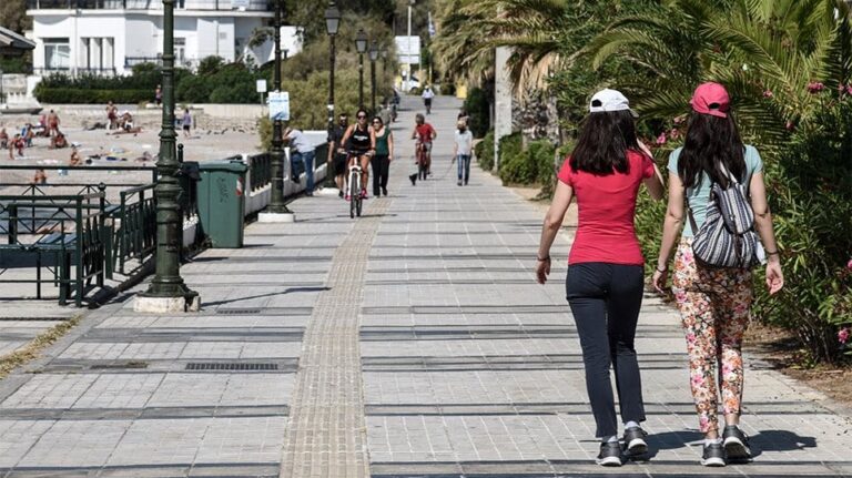 Κορωνοϊός: 365 κρούσματα σε Αττική, 81 σε Θεσσαλονίκη – Η κατανομή