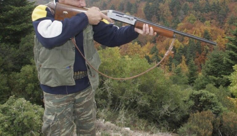 Σοβαρά τραυματισμένος 23χρονος κυνηγός στην Ορεινή Κορινθία. Τον πέρασαν για αγριογούρουνο
