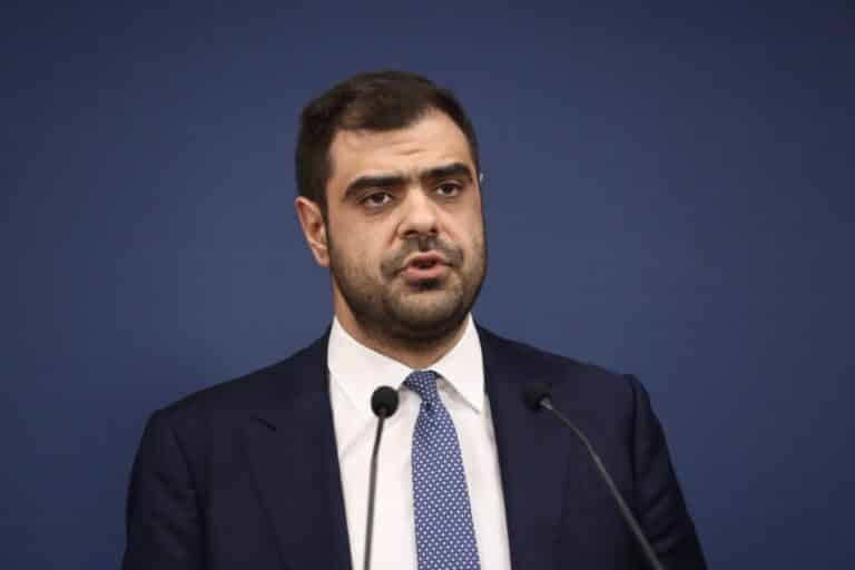 “Πυρά” Μαρινάκη κατά ΠΑΣΟΚ για την “προσέγγιση” προς τον Αλέξη Τσίπρα